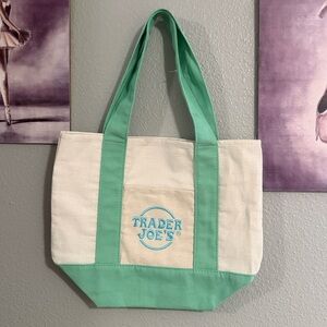 2026 Trader Joe’s mini pastel canvas tote bag new cream/ green